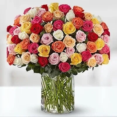 80 Mixed Roses in Glass Vase