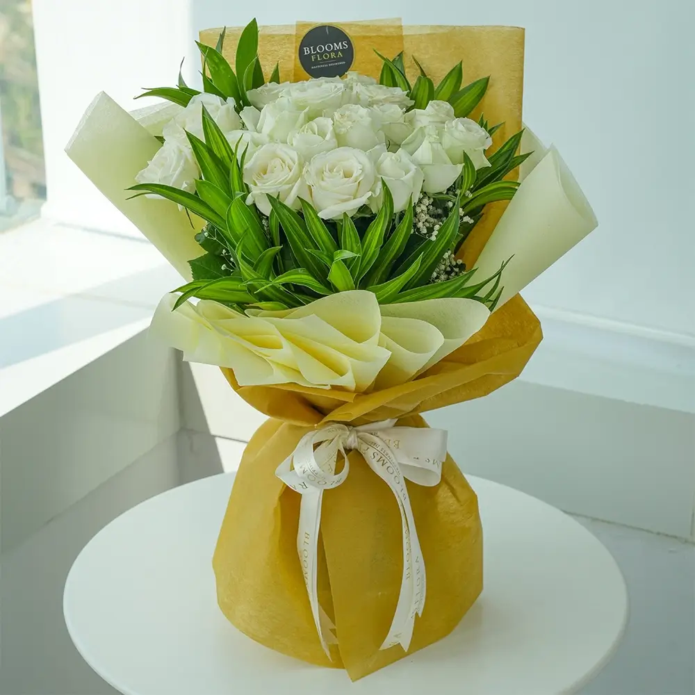 bouquet of 20 white roses