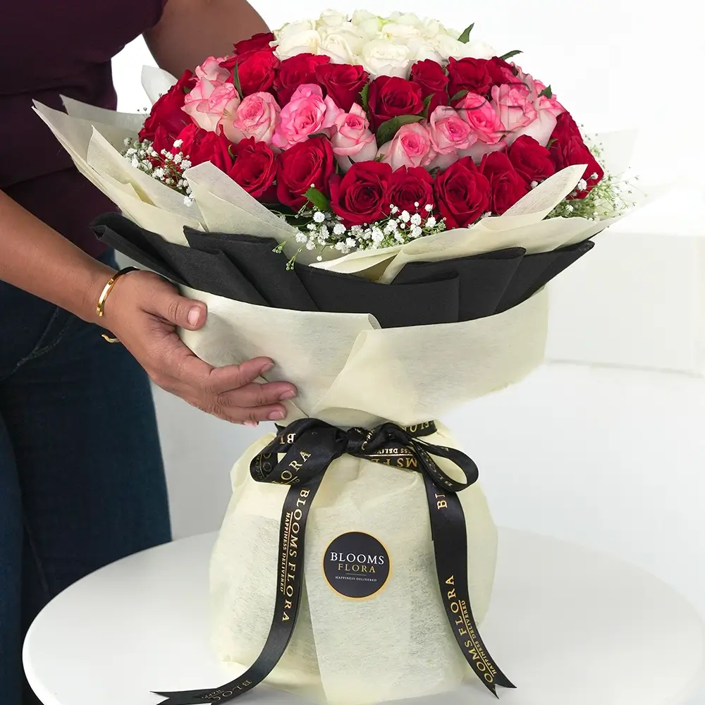 100 mixed roses bouquet