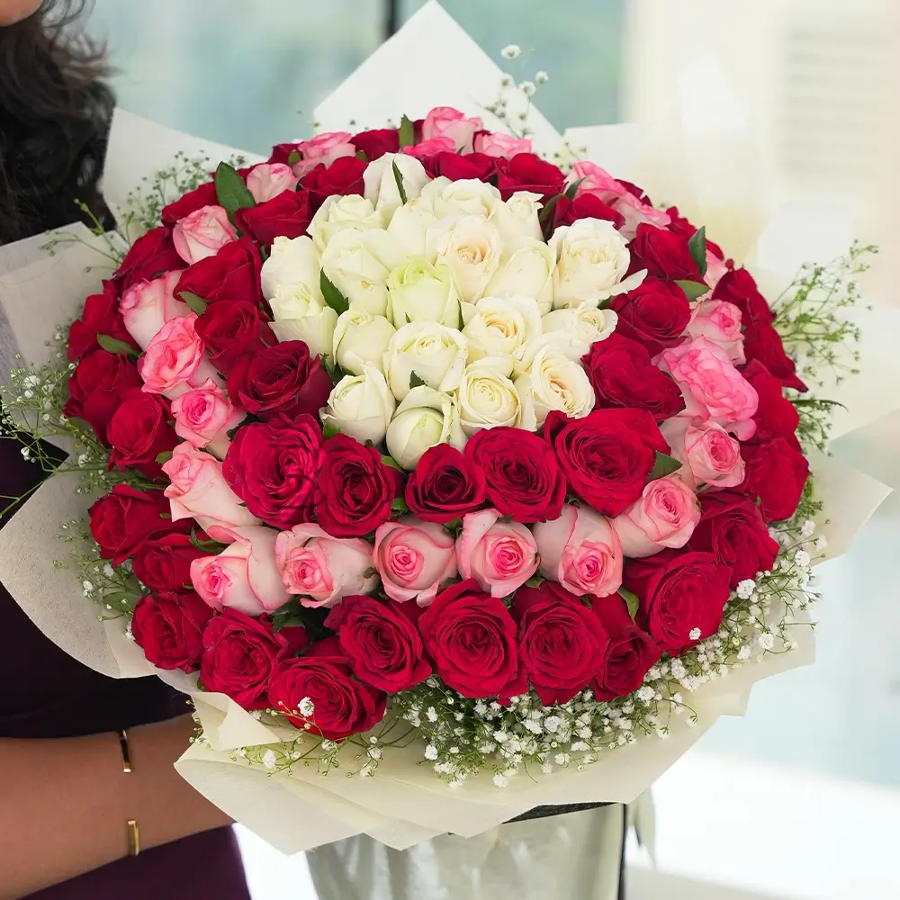 100 mixed roses bouquet