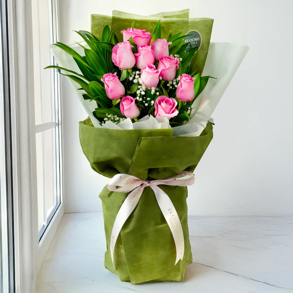 10 pink roses bouquet