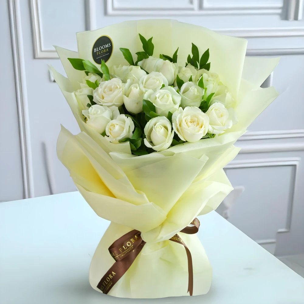 15 white roses bouquet