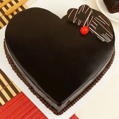 2 Kg Heartshape Chocolate Cake